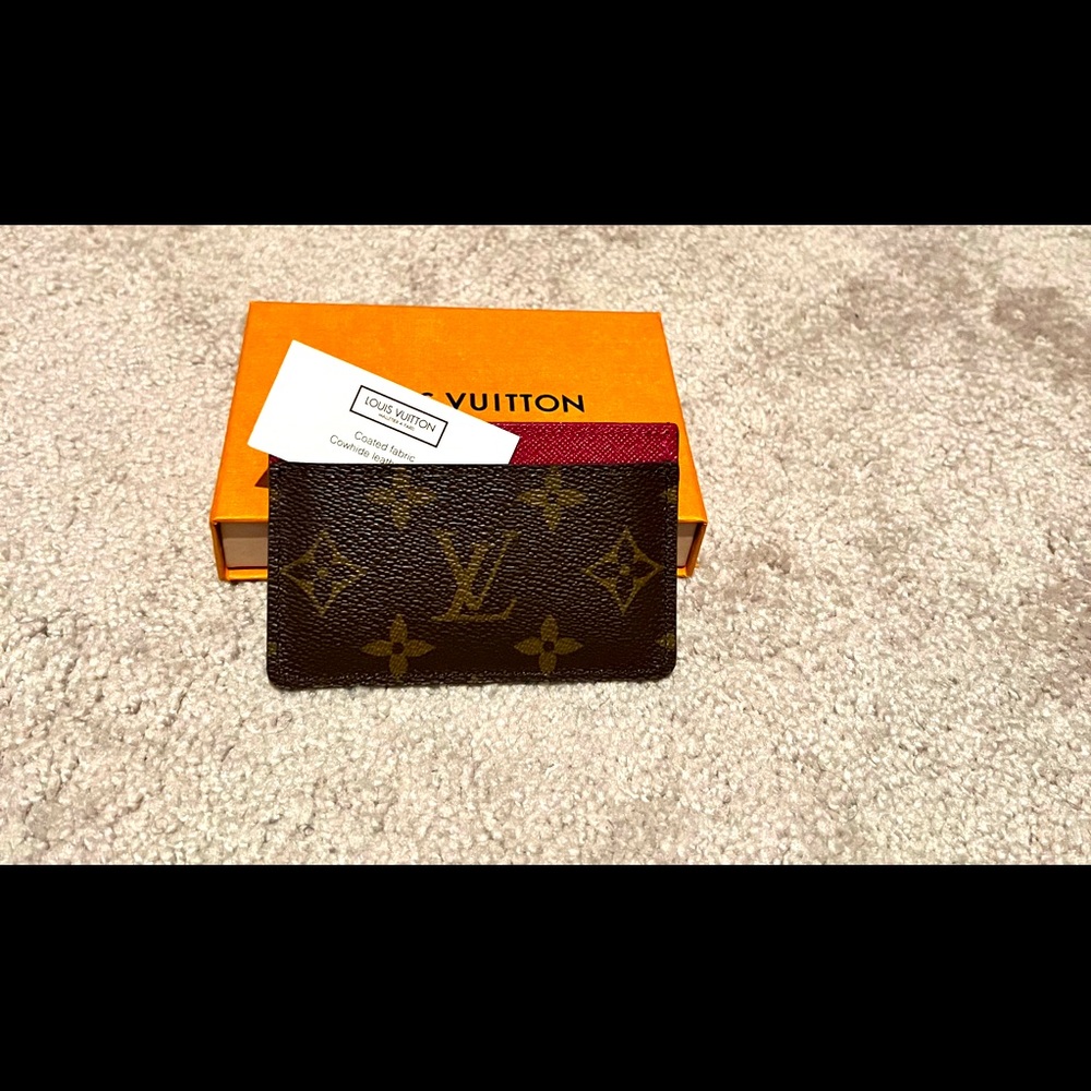 Louis Vuitton card holder authentic